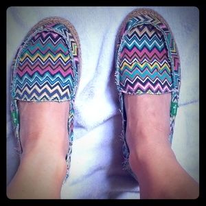 Sanuk shoes
